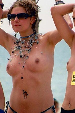 Naked On The Beach! Gallery #113