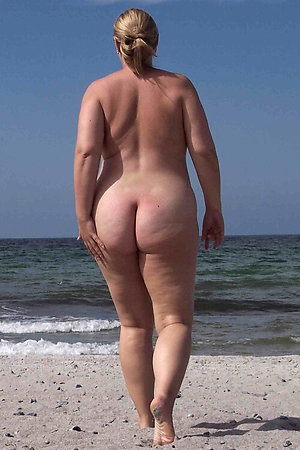 Naked moms and grannies at nudist beach