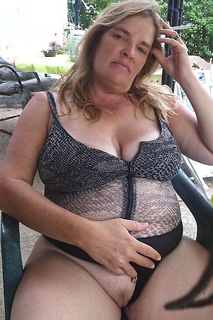 Fat older women undressed for anybodys eyes
