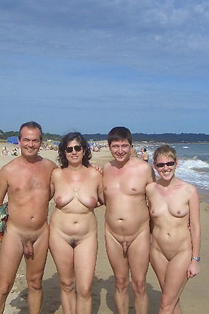 Naturist moms nad grannies on nude beach