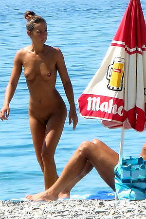 Shocking hi-res pictures from the free nudist beach
