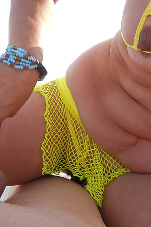 New Exclusive photos from nude beach