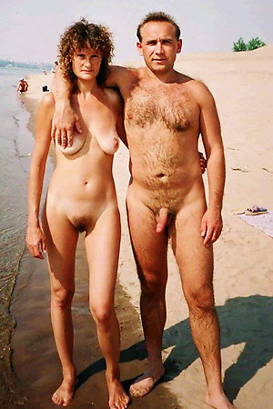 Hot naked titties and pussies all over the nudist beach